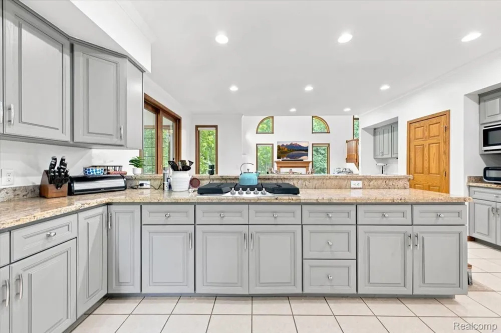 8610 Ferry Road Grosse Ile Township, MI 48138
