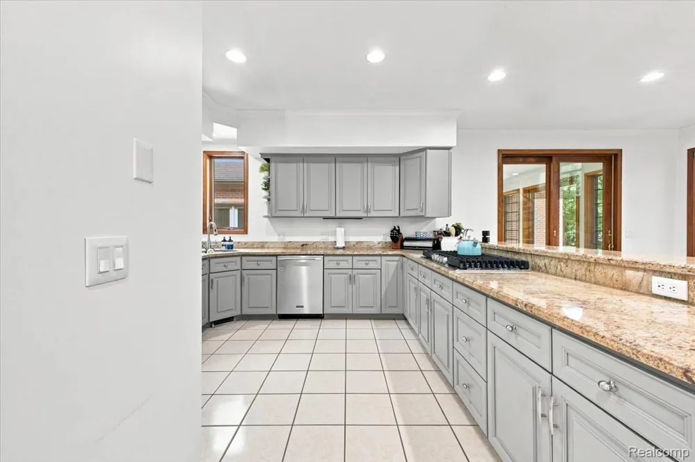 8610 Ferry Road Grosse Ile Township, MI 48138