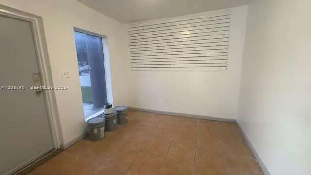 12905 W Okeechobee Rd #E-1 Hialeah Gardens, FL 33018