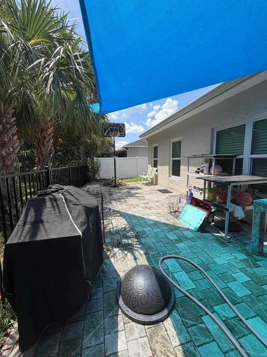 5250 Oakland Lake Circle Fort Pierce, FL 34951