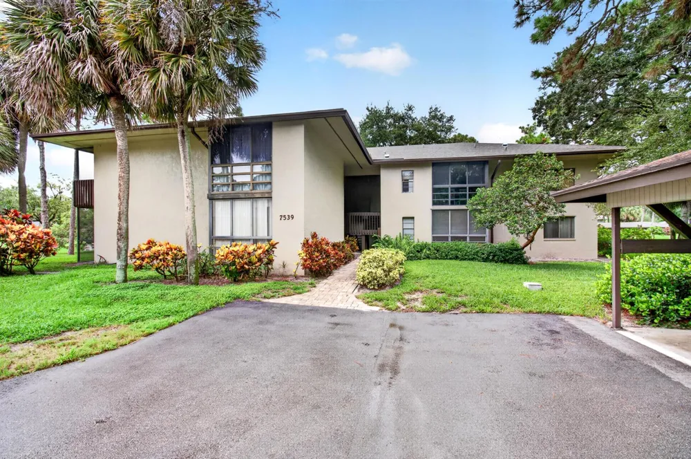 7539 Greenlake Way Boynton Beach, FL 33436