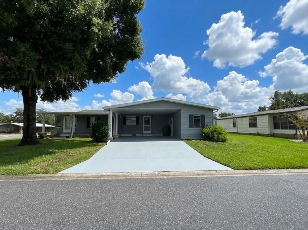 2353 W COACH N FOUR DRIVE Leesburg, FL 34748