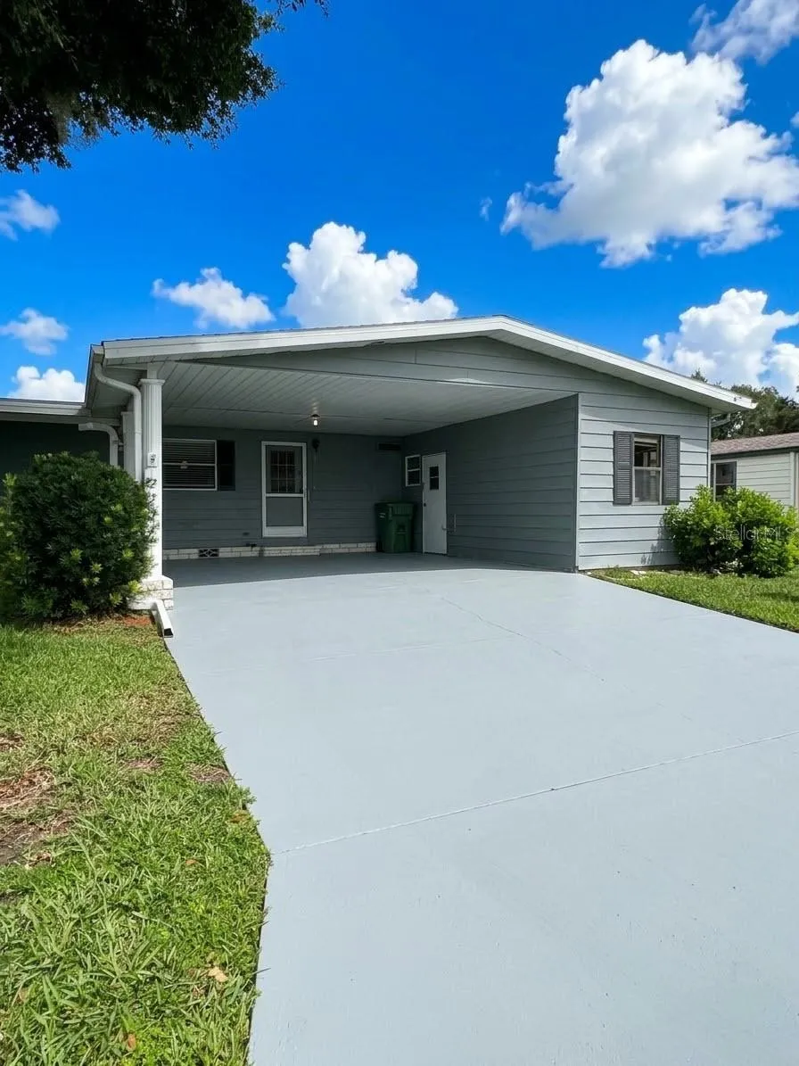 2353 W COACH N FOUR DRIVE Leesburg, FL 34748