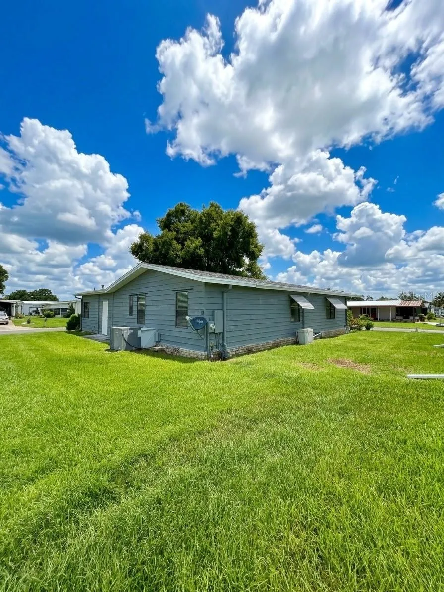 2353 W COACH N FOUR DRIVE Leesburg, FL 34748