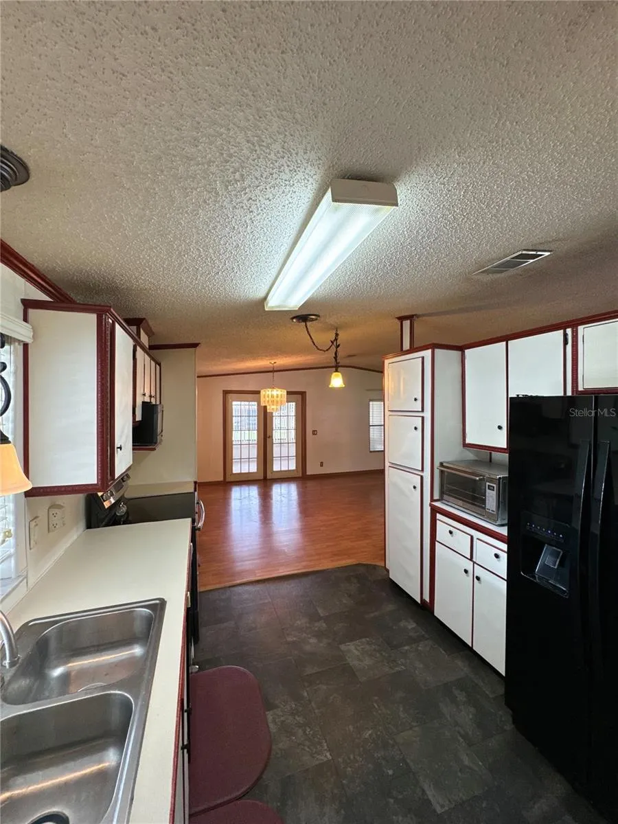 2353 W COACH N FOUR DRIVE Leesburg, FL 34748