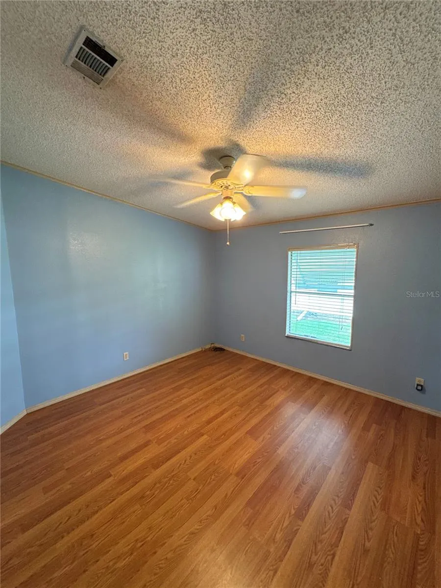 2353 W COACH N FOUR DRIVE Leesburg, FL 34748