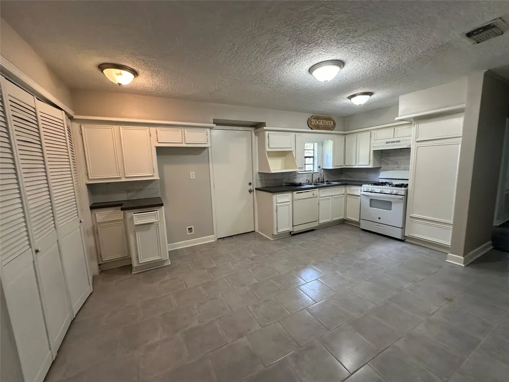 9505 Everglade Drive Houston, TX 77078