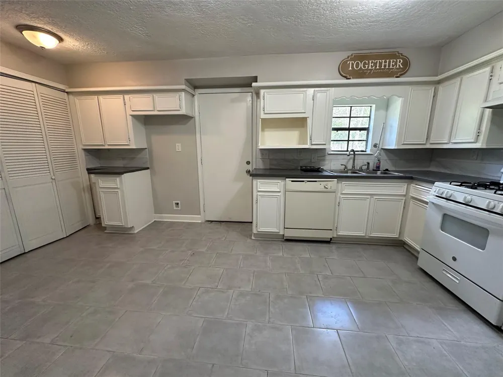 9505 Everglade Drive Houston, TX 77078