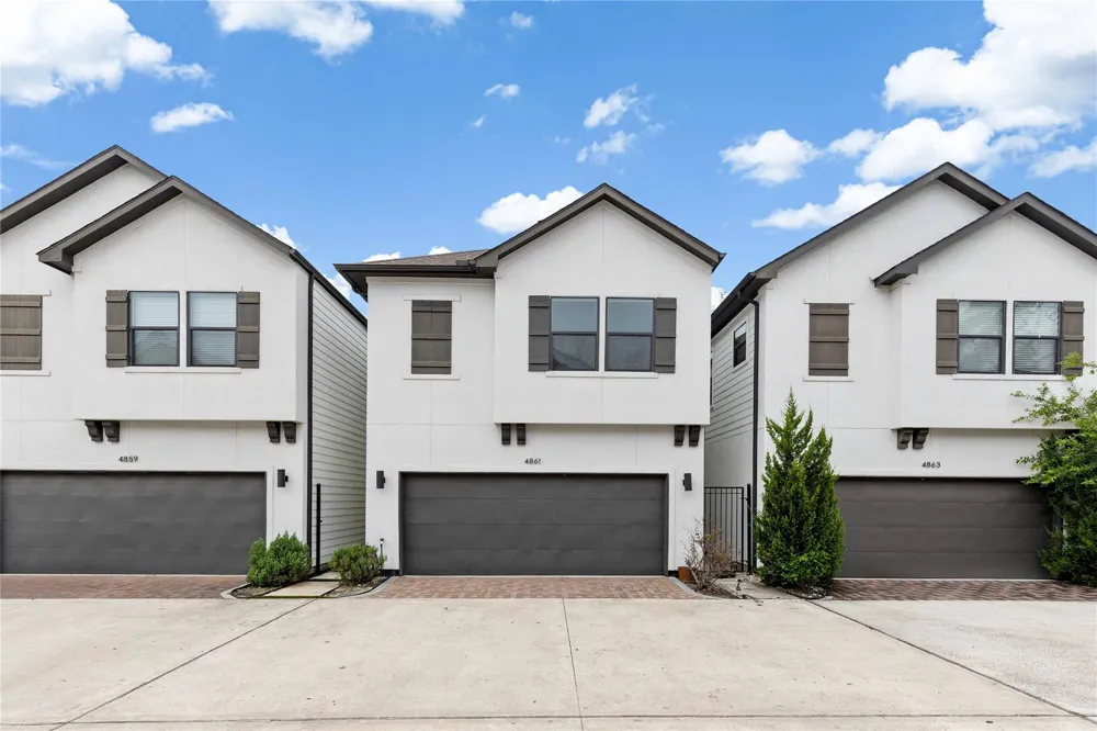 4861 Rich Oak Drive Houston, TX 77018