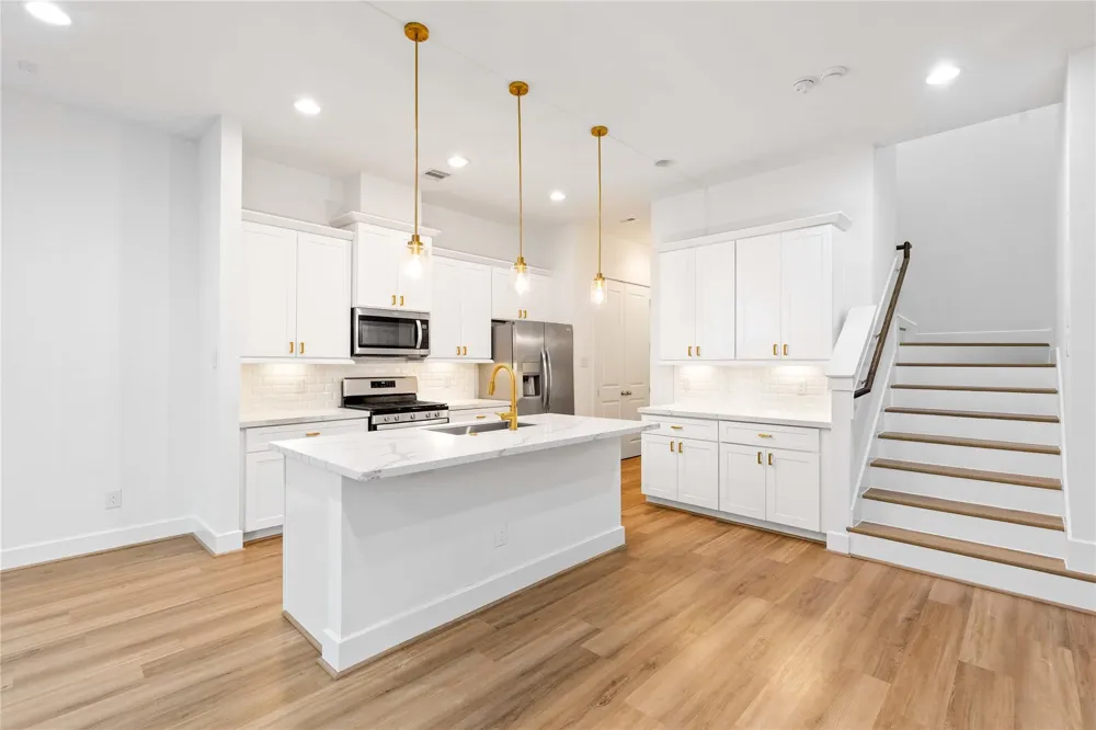 4861 Rich Oak Drive Houston, TX 77018