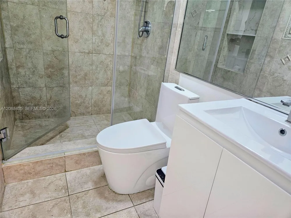 19115 Bel Aire Dr Cutler Bay, FL 33157