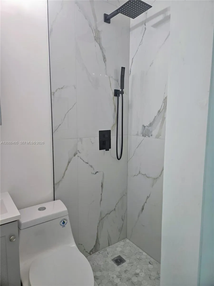19115 Bel Aire Dr Cutler Bay, FL 33157
