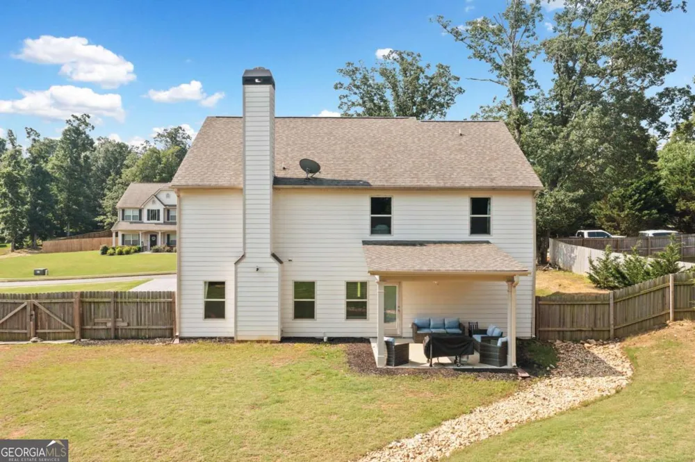 13 Four Feathers LN Rydal, GA 30171