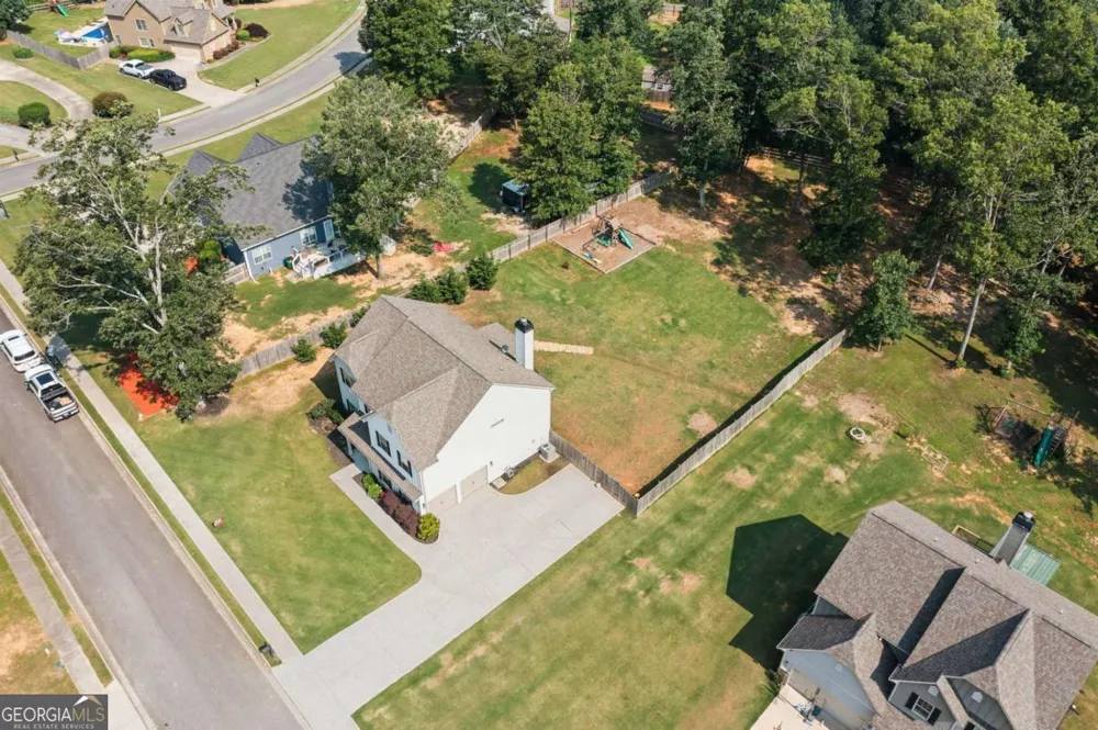 13 Four Feathers LN Rydal, GA 30171