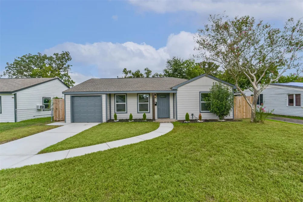 3853 Wentworth Street Houston, TX 77004