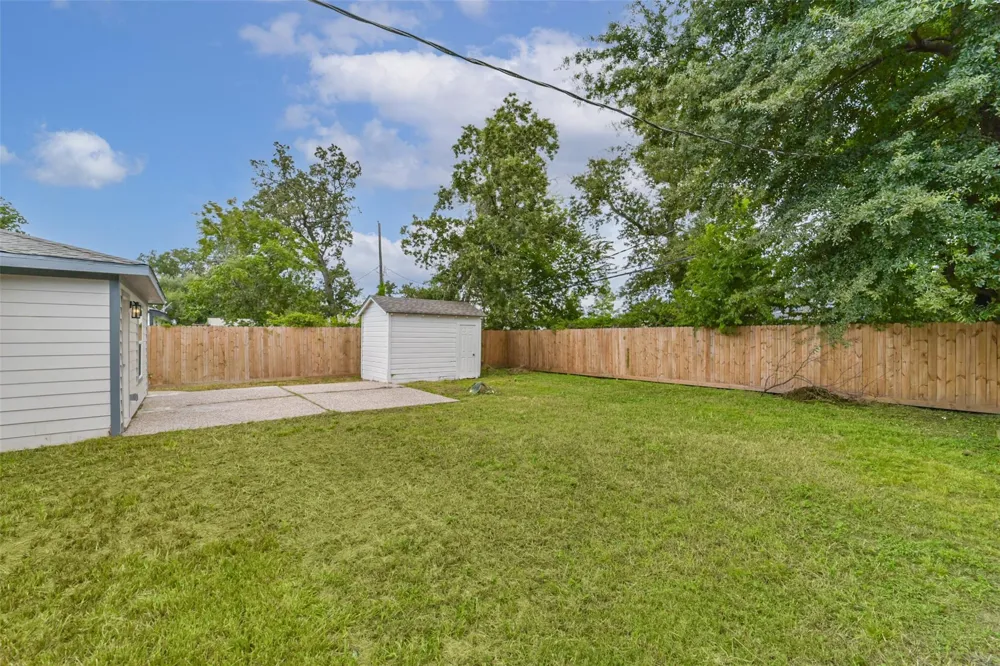 3853 Wentworth Street Houston, TX 77004