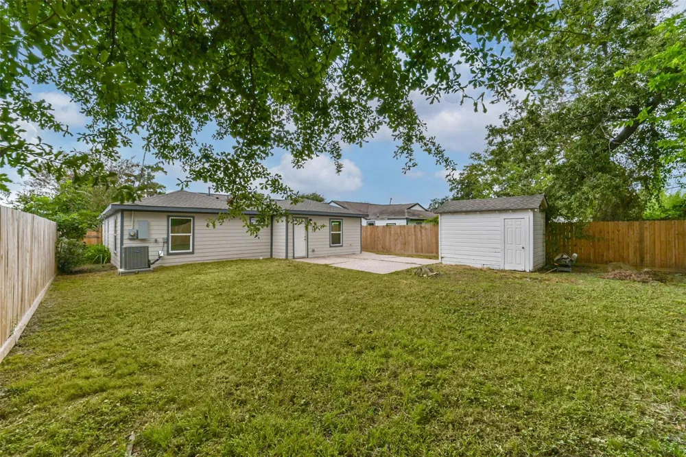 3853 Wentworth Street Houston, TX 77004