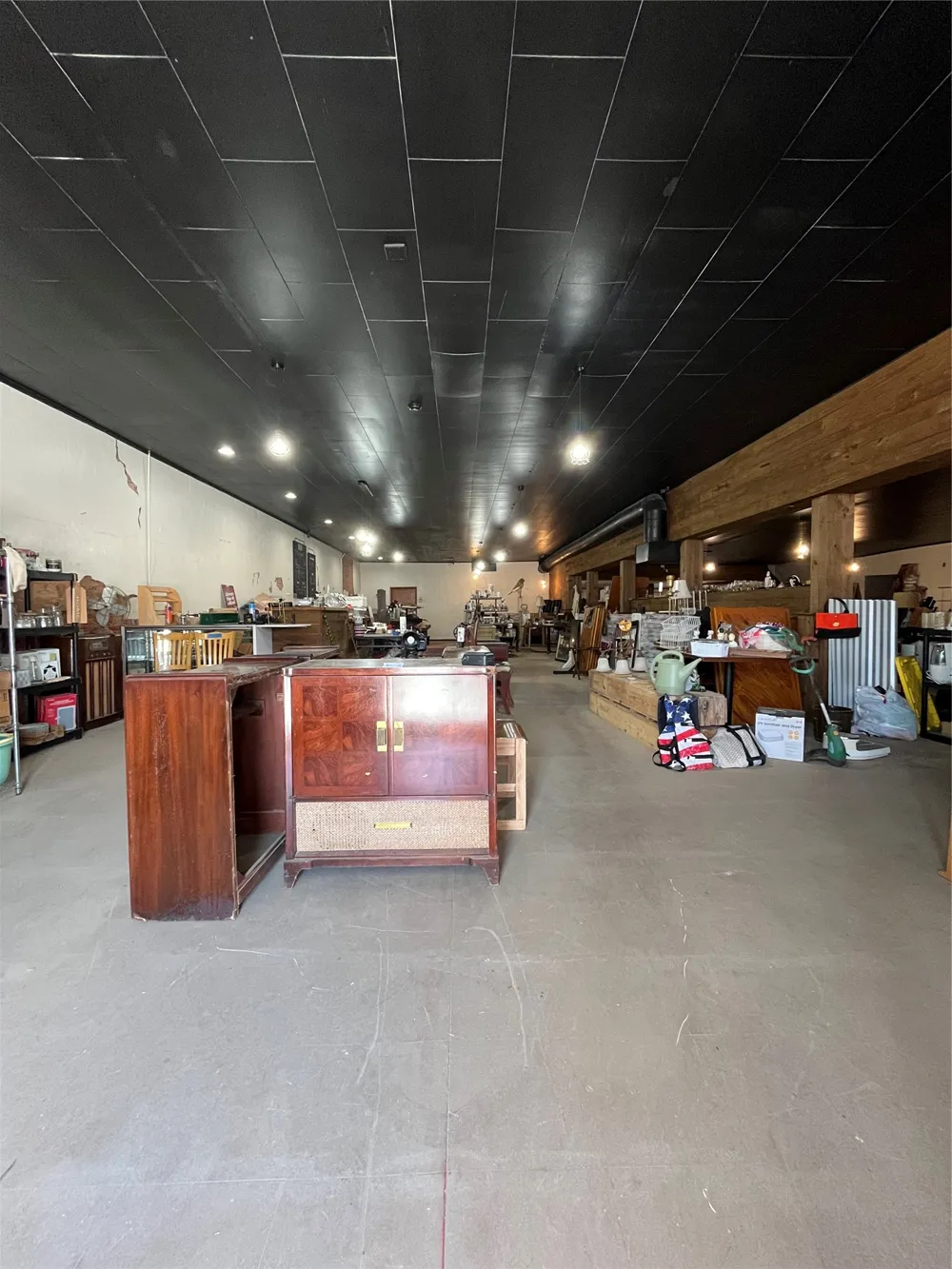 211 Oak Avenue Comanche, OK 73529