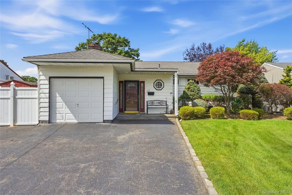 156 Broadway Massapequa Park, NY 11762