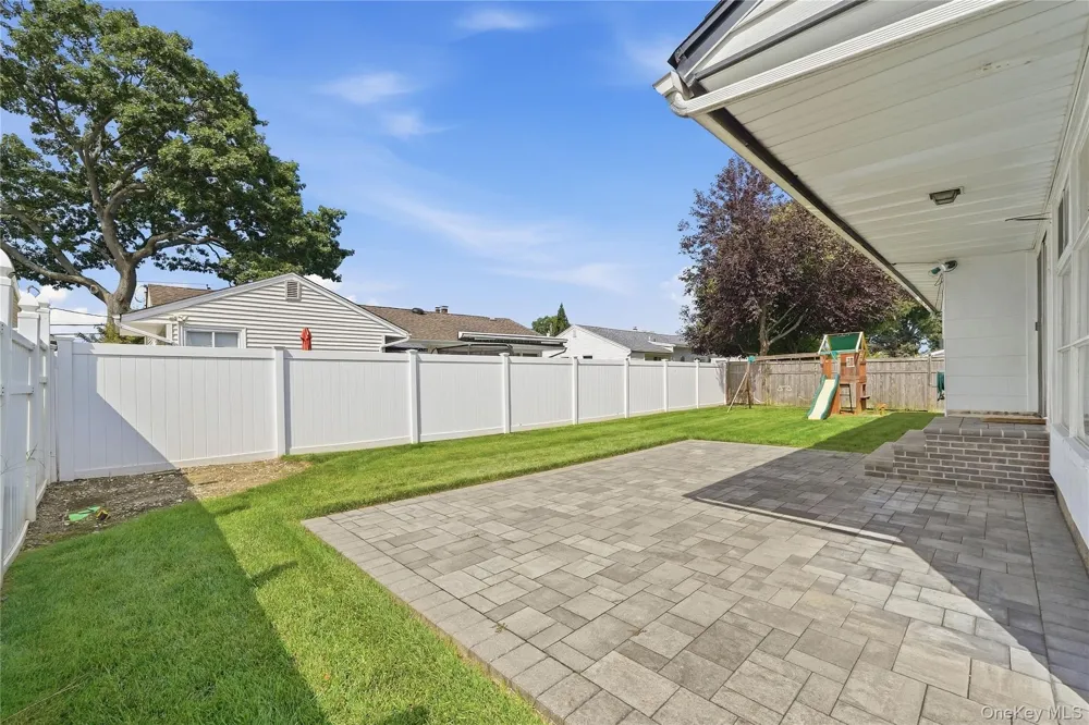 156 Broadway Massapequa Park, NY 11762
