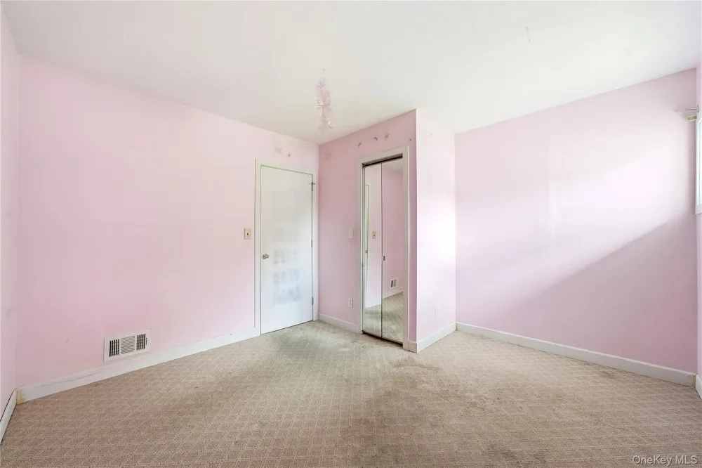 156 Broadway Massapequa Park, NY 11762