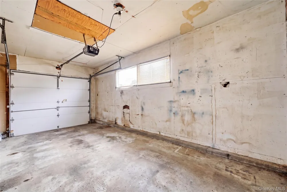 156 Broadway Massapequa Park, NY 11762