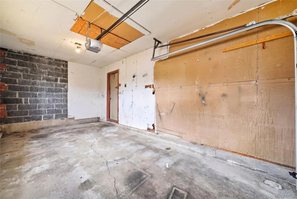 156 Broadway Massapequa Park, NY 11762