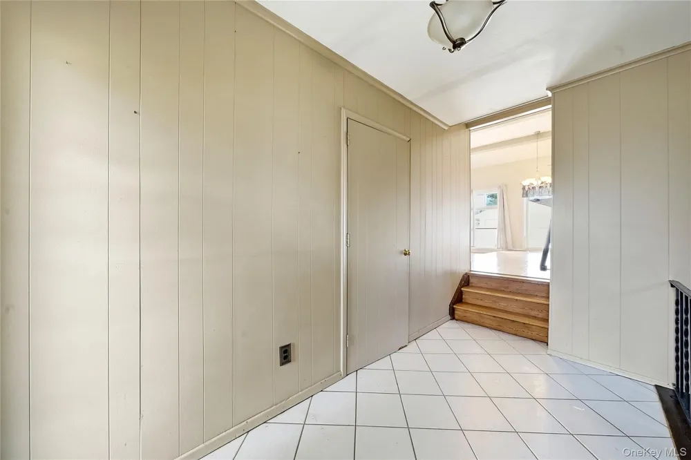 156 Broadway Massapequa Park, NY 11762