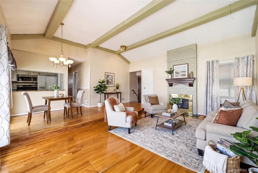 156 Broadway Massapequa Park, NY 11762