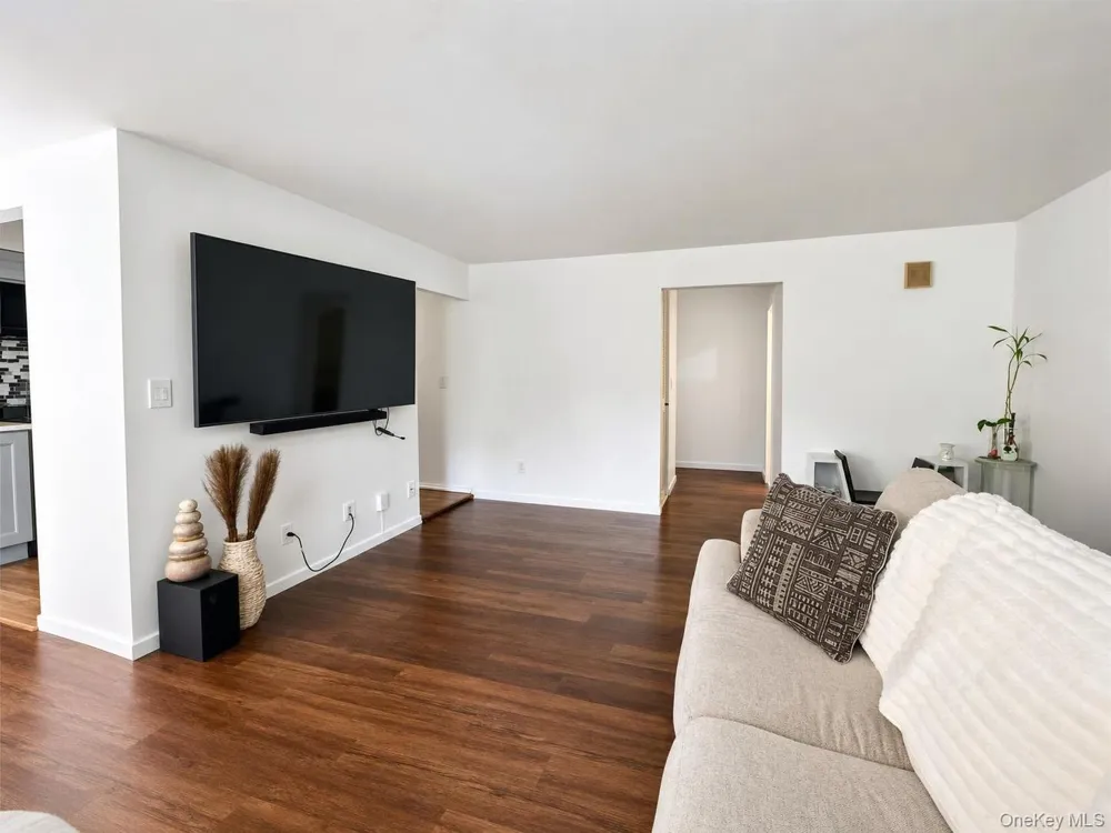 408 Carpenter Avenue #4 Newburgh, NY 12550