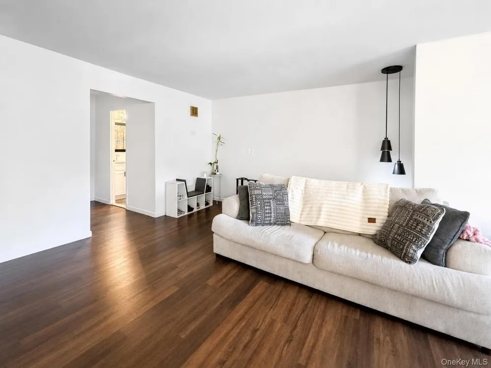 408 Carpenter Avenue #4 Newburgh, NY 12550
