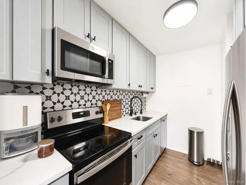 408 Carpenter Avenue #4 Newburgh, NY 12550