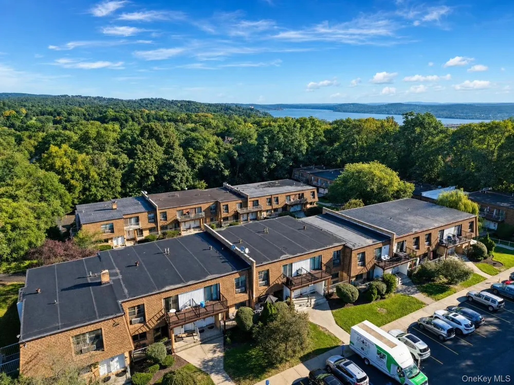 408 Carpenter Avenue #4 Newburgh, NY 12550