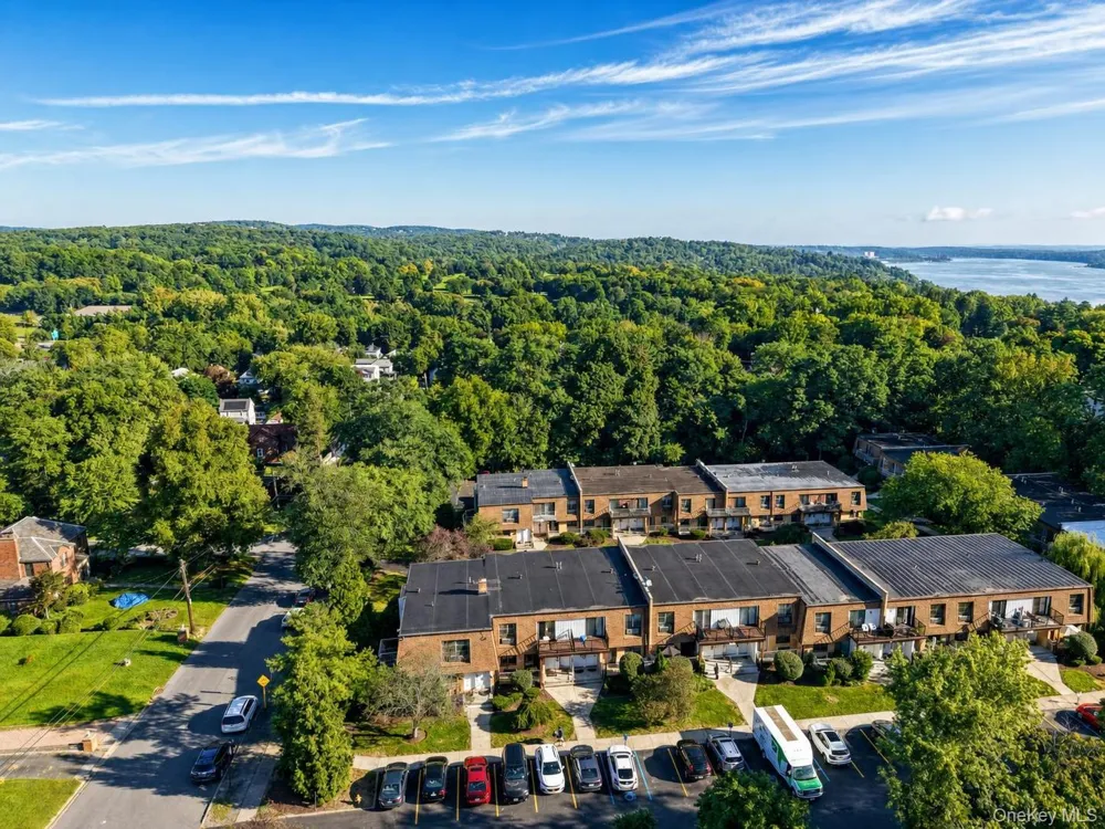 408 Carpenter Avenue #4 Newburgh, NY 12550