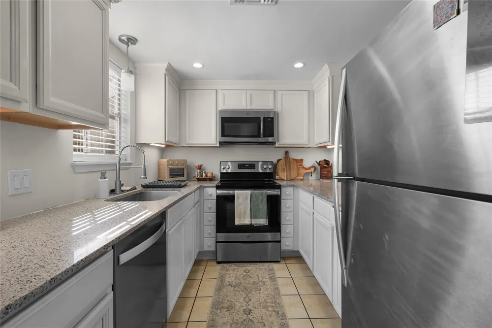 11710 Southlake Drive #40 Houston, TX 77077