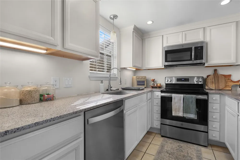 11710 Southlake Drive #40 Houston, TX 77077