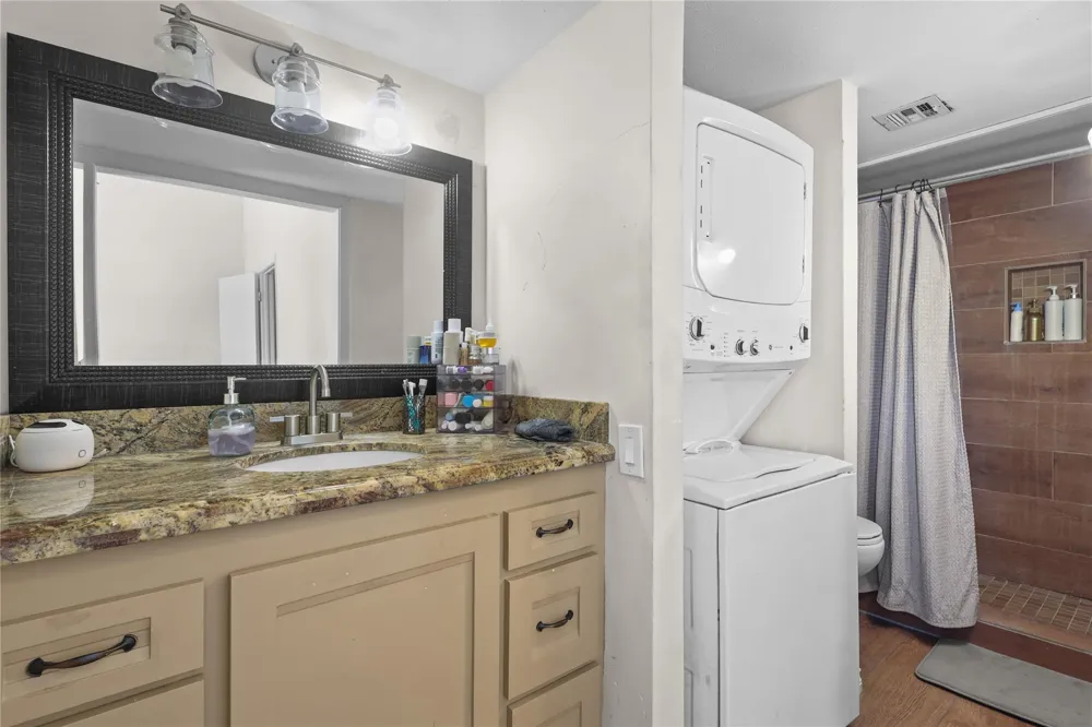 11710 Southlake Drive #40 Houston, TX 77077
