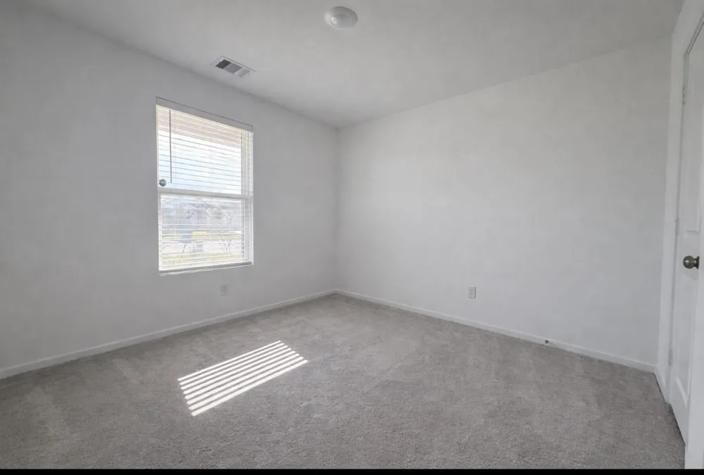 21151 Vercelli New Caney, TX 77357
