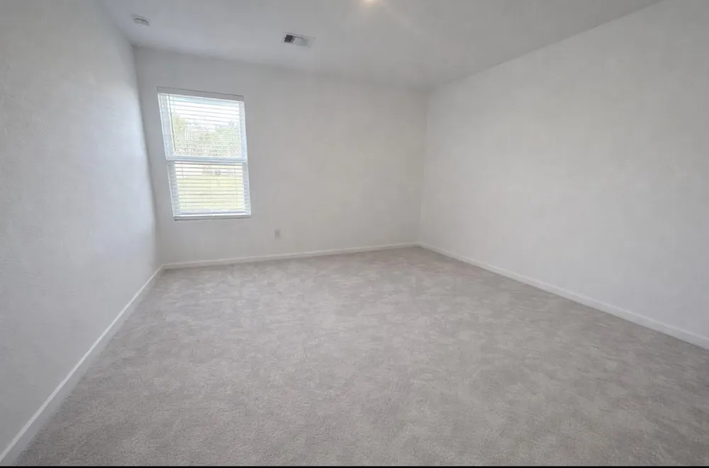 21151 Vercelli New Caney, TX 77357