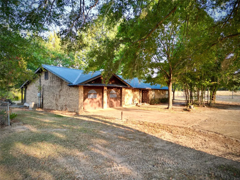 798 W Jefferson Highway W Atoka, OK 74525
