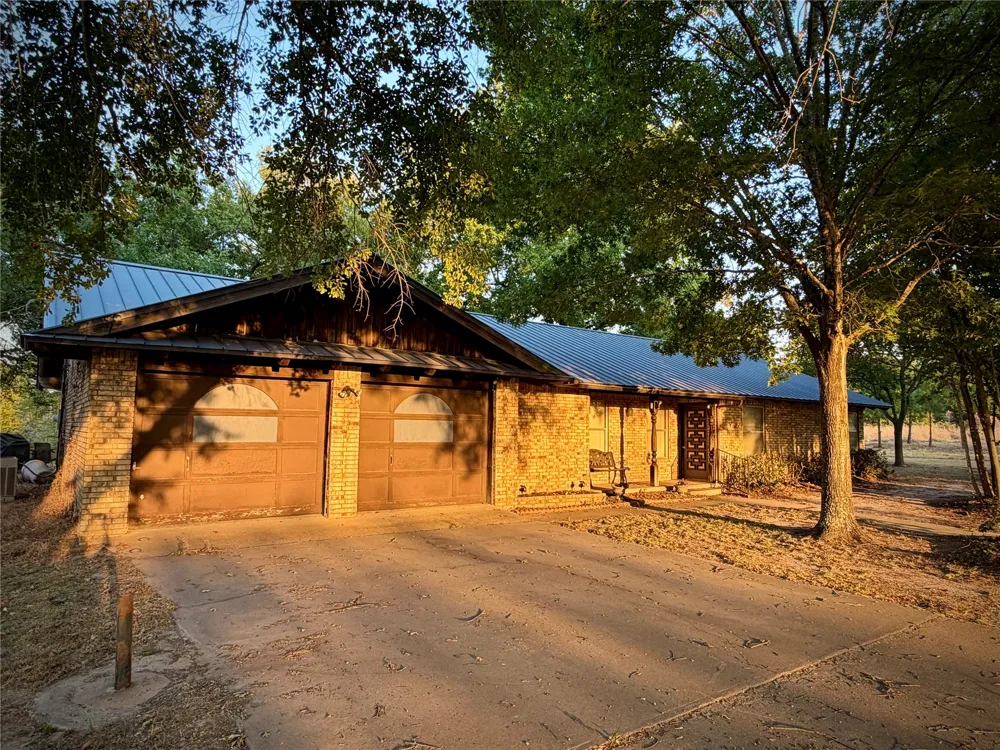 798 W Jefferson Highway W Atoka, OK 74525