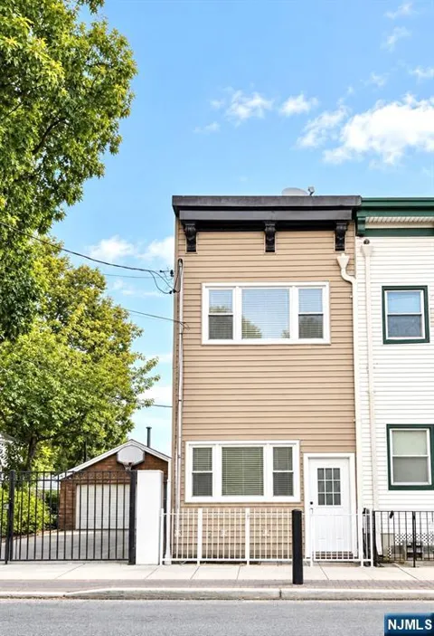 90A Hackensack Plank Road