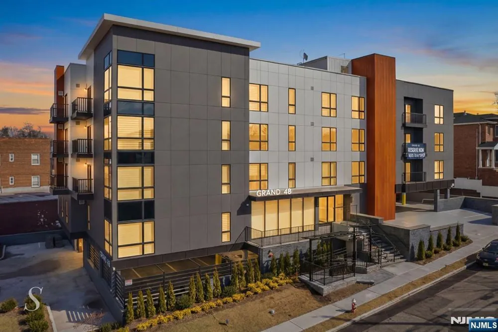 48 Grand Avenue 203 Palisades Park, NJ 07650