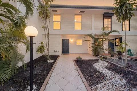 2801 34 Ave