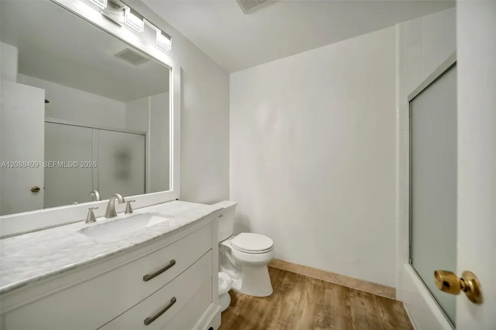2801 34 Ave Hollywood, FL 33021