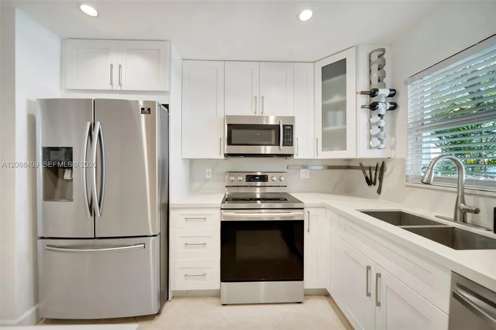 2801 34 Ave Hollywood, FL 33021