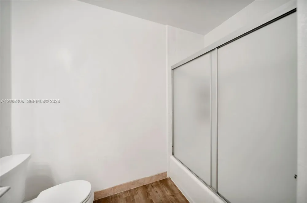 2801 34 Ave Hollywood, FL 33021