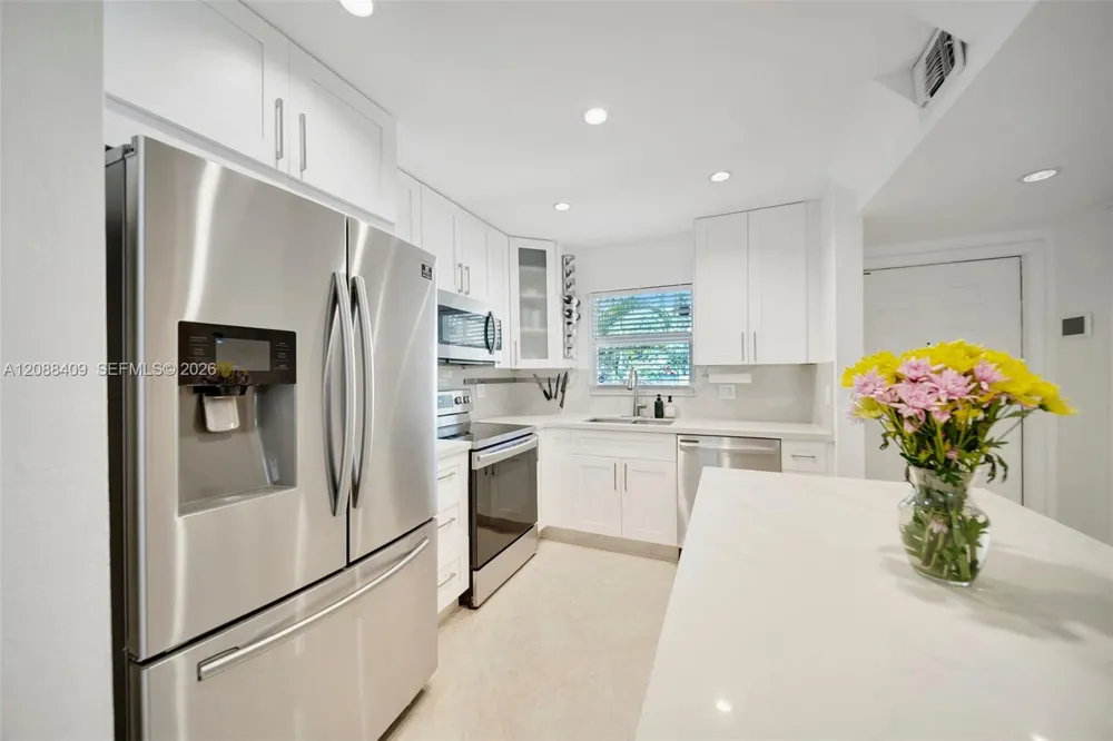 2801 34 Ave Hollywood, FL 33021