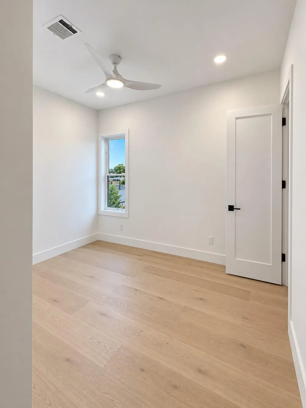 1105 York Street #B Houston, TX 77003