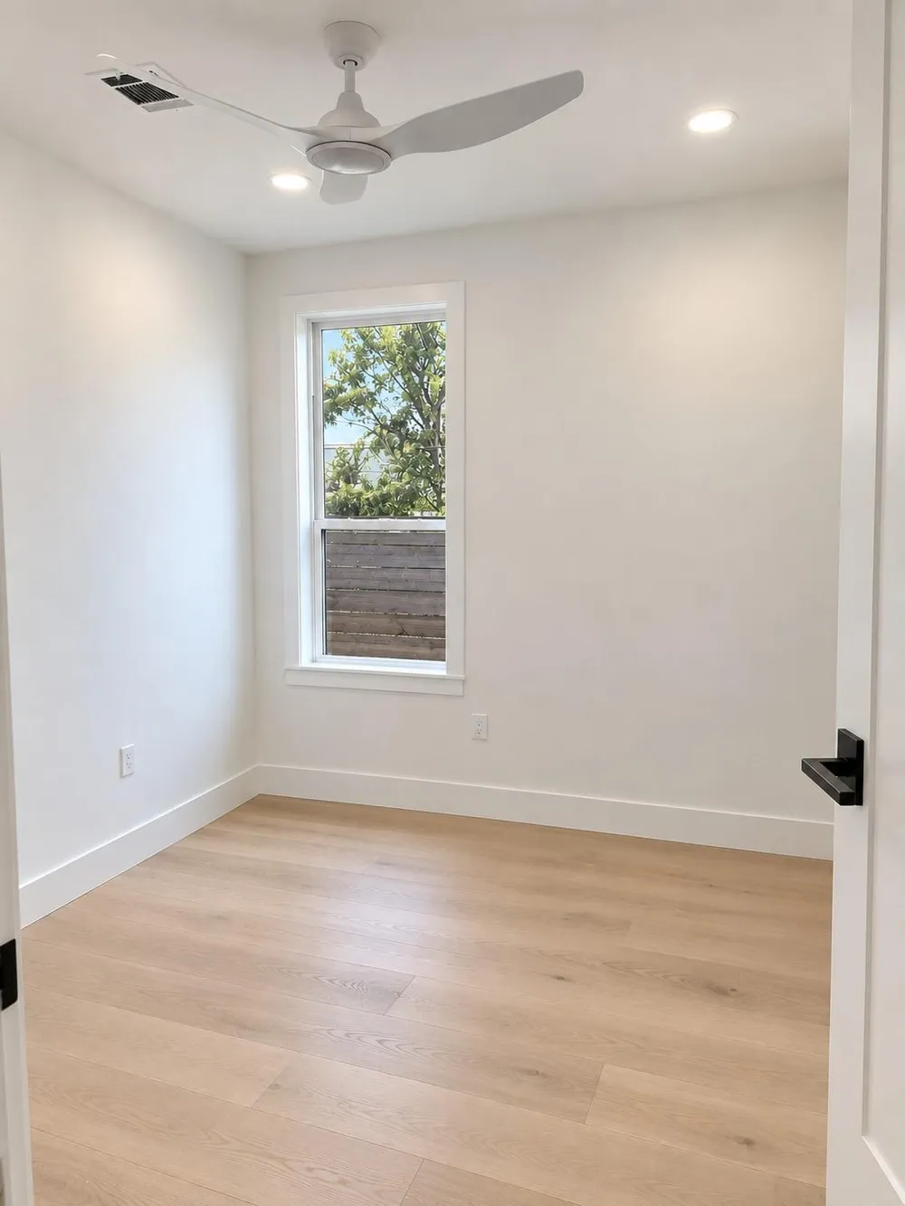 1105 York Street #B Houston, TX 77003